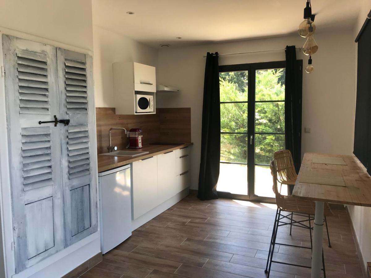Gite Au Coeur Du Pays Cathare Verzeille Esterno foto